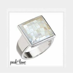 NWT Park Lane Mother of Pearl Ring